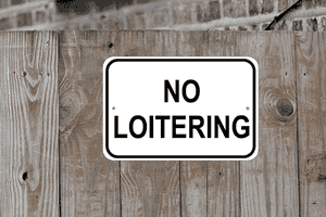Mounted Horizontal No Loitering Sign