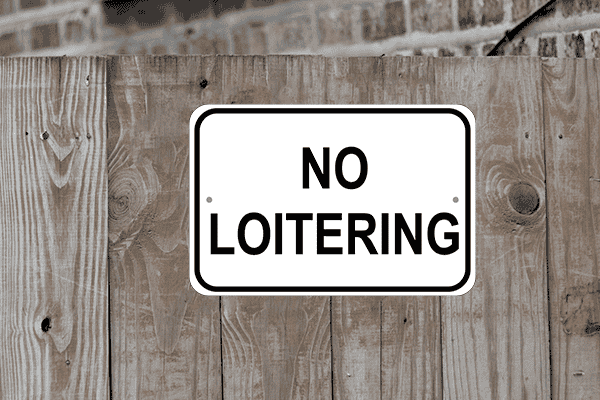 Mounted Horizontal No Loitering Sign