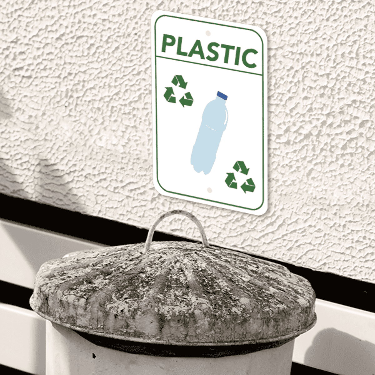 Mounted Vertical Plastic Recycling Sign