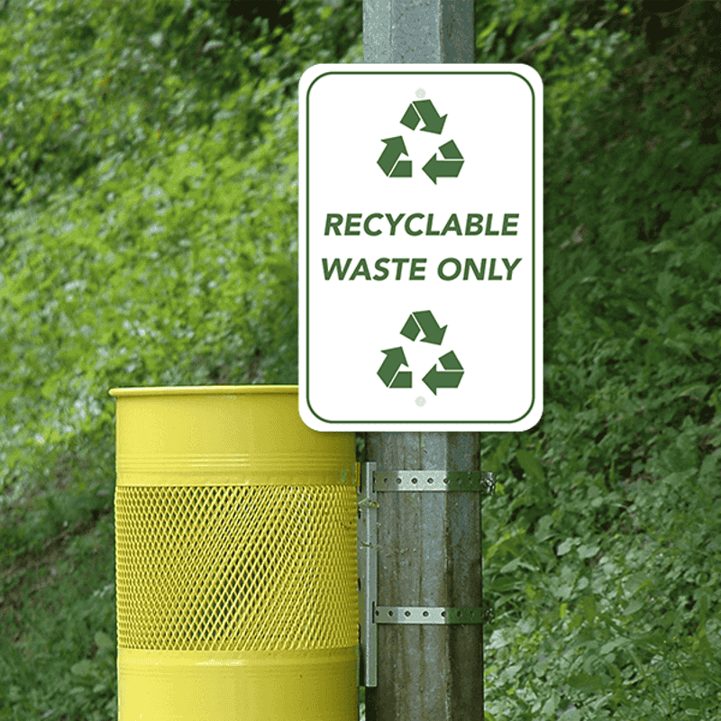 Mounted Vertical Recycle Only Sign