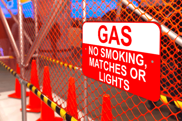 Mounted No Smoking Gas Aluminum Sign | 12" x 18"