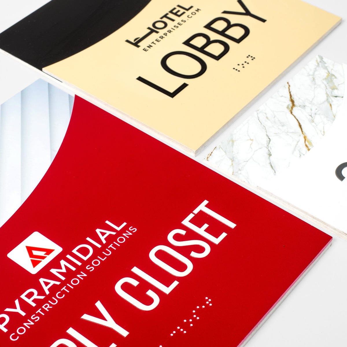Various modern arch design sizes displayed next to each other 