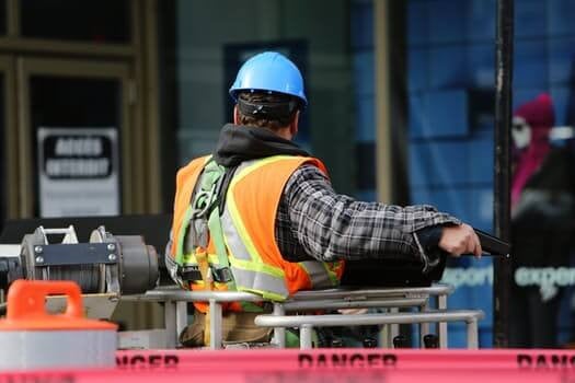 How to Increase Workplace Safety during the Summer